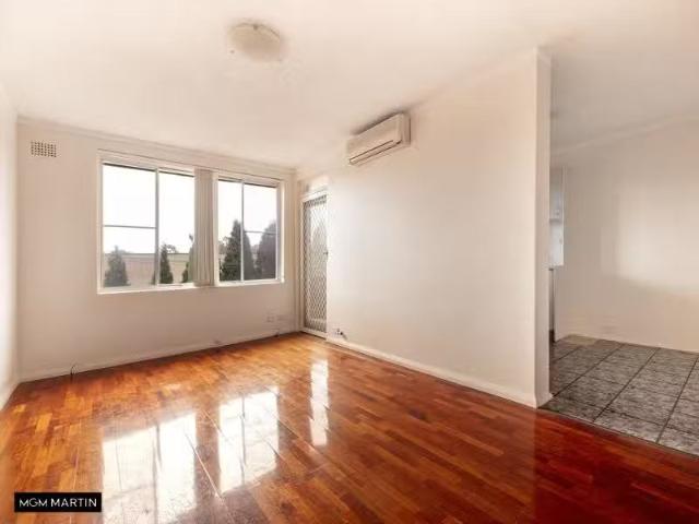 12/30 Barber Avenue, Eastlakes Apartment for rent Listed by K.
