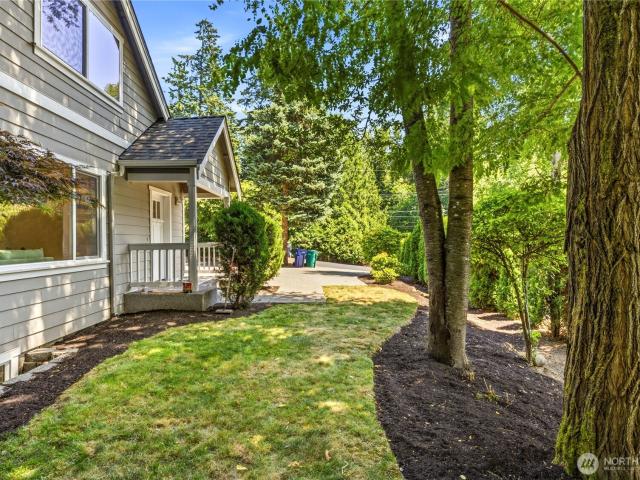 1230 th Avenue NE