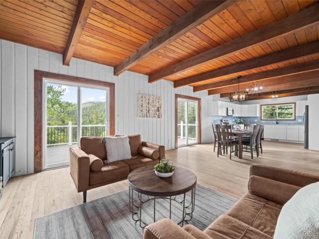 1231 Nova Road