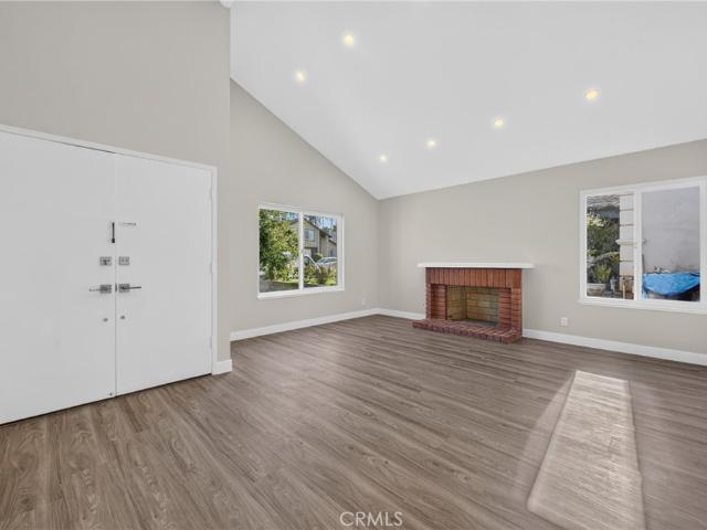 1232 E Shalene