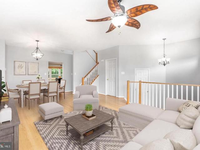 1232 Weatherstone Court