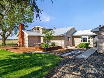 1233 E Idaho Blvd