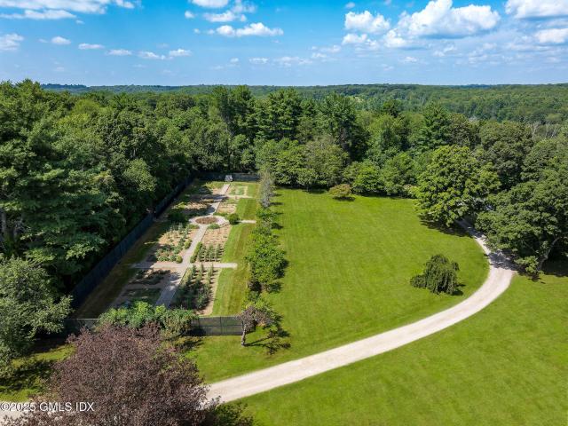 1233 Rock Rimmon Rd, Stamford, CT 06903 | MLS #124332