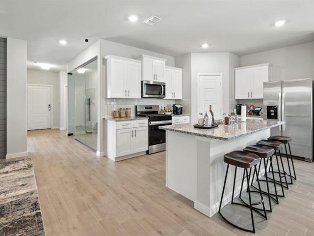 1233 Treehouse Lane