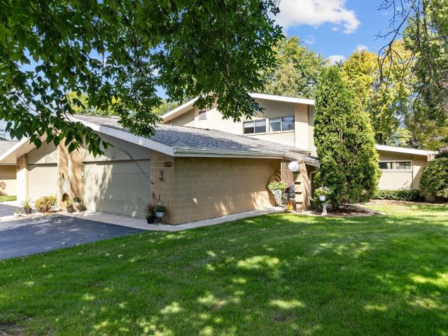 1233 w nicolet cercle