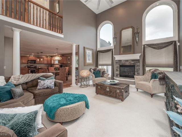 1233 Windward Lane