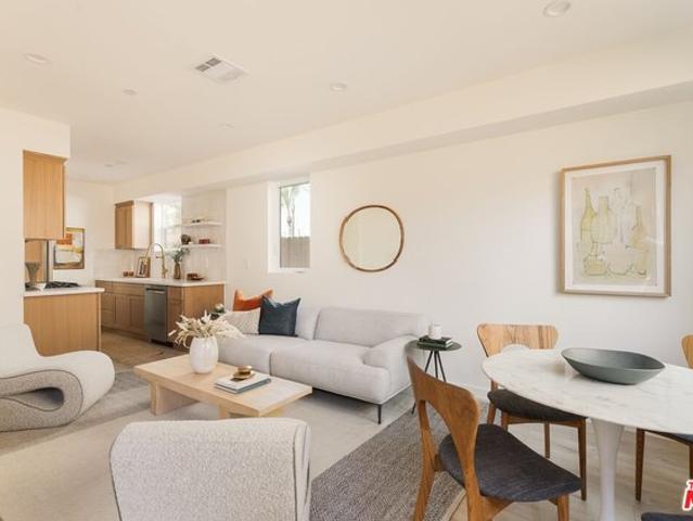 1233 1/2 N June St, Los Angeles, CA 90038