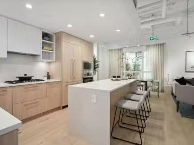 123 2050 Glenaire Drive, North Vancouver, BC, V0V 0V0 townho.