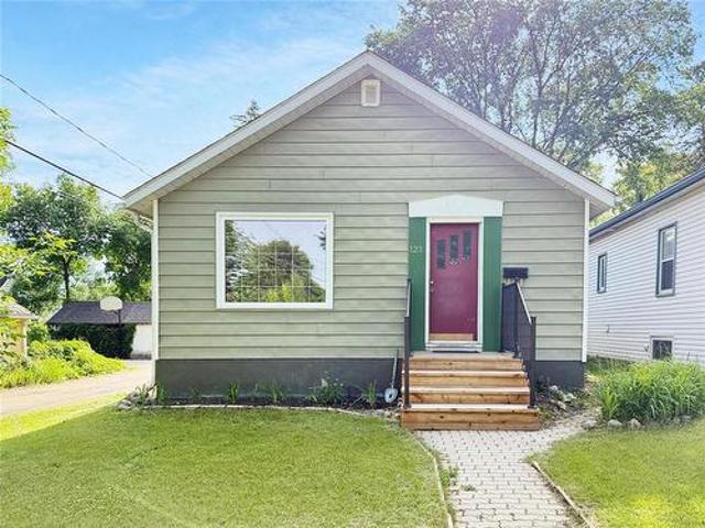 123 23 Street, Brandon, MB, R7B 1V3 house for sale | Listing ID 202614 | Royal LePage