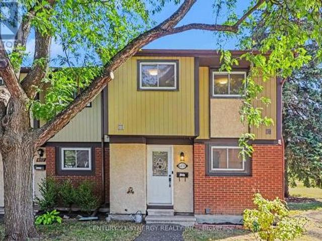 6170 Brookside Lane, Ottawa, ON, K1C 2K7 townhouse for sale | Listing ID X13829 | Royal LePage