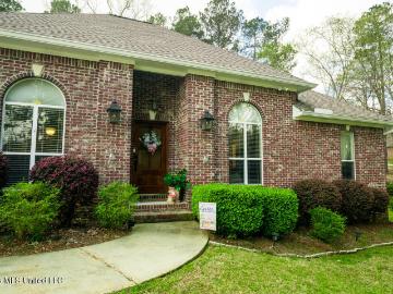 123 Courtland Drive