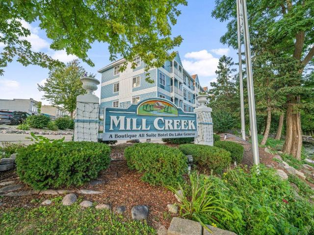 123 Center St, Unit 212
