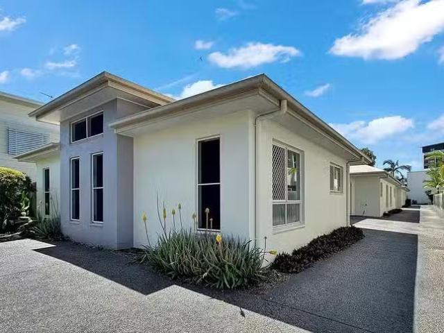 1/23 Baden Powell Street, Maroochydore, QLD 4558