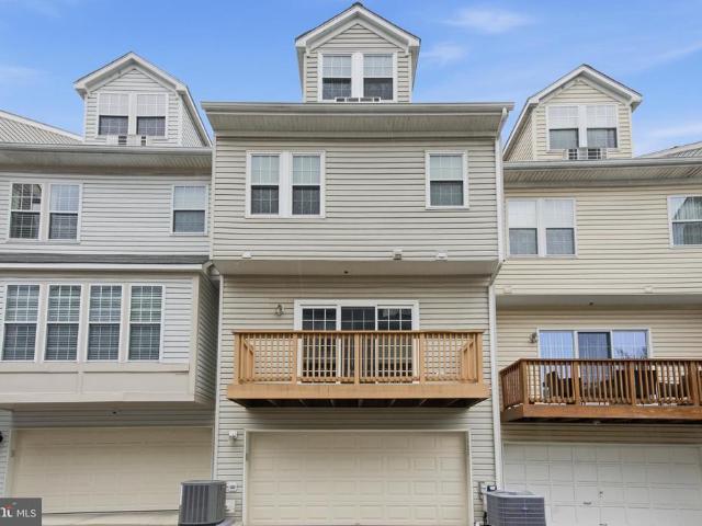 123 Blackbird Hill Lane