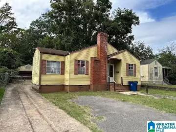 123 BROOKWOOD RD W, MIDFIELD, AL 35228