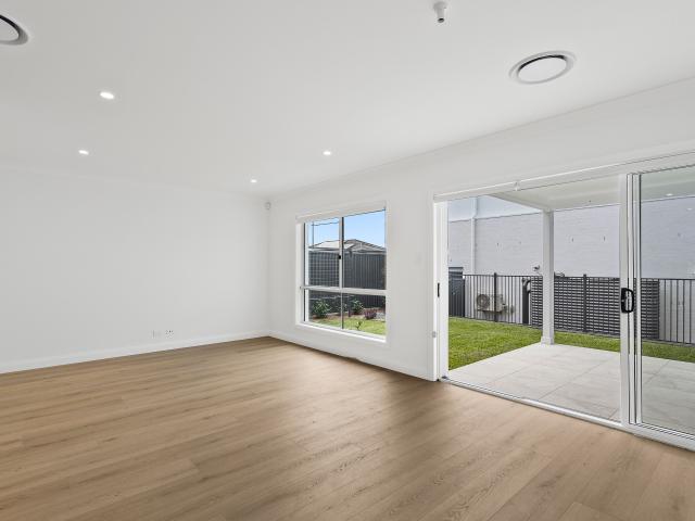 1/23 Ganya Street Calderwood, NSW 2527