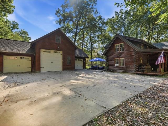 123 Green Forest Dr