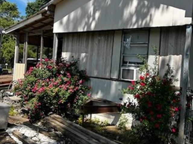 123 Dorris Ln, Gosnell, AR 72315