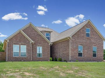 123 Deerfield Trace