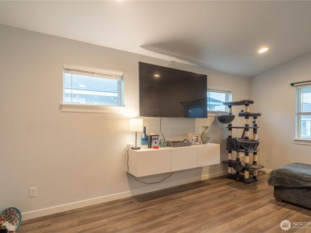 123 E 9th Avenue # 29