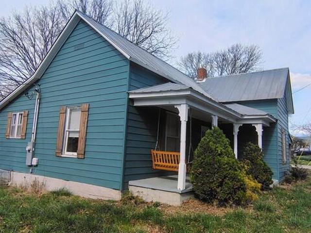 123 E Athens St