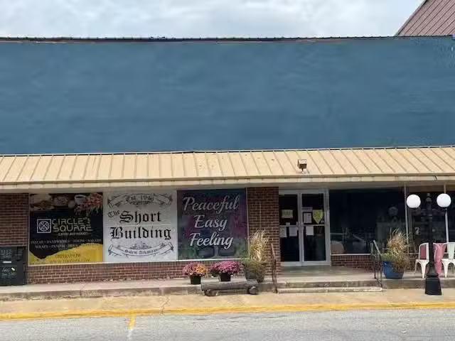 123 E CHURCH ST, SALEM, AR 72576