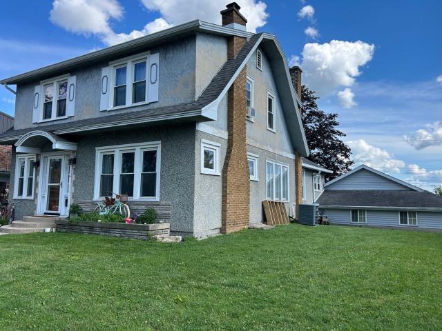 123 E Erie Street