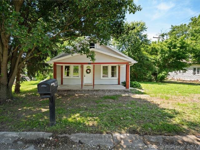 123 E Main Street