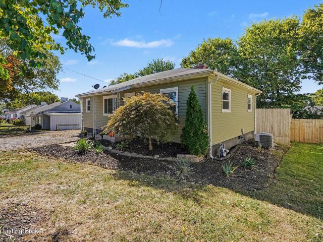 123 Eastview Cir