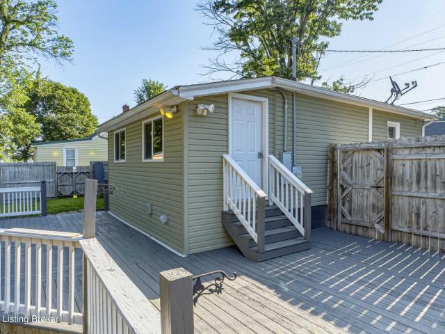 123 Eastview Cir