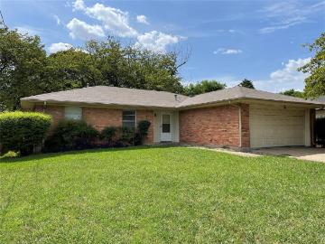 123 Evelyn St, DeSoto, TX 75115 | MLS #21198