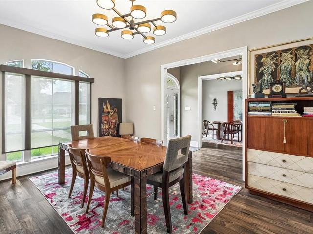 123 Fontainbleau Drive