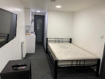 123 FORMANS ROAD STUDIO 2