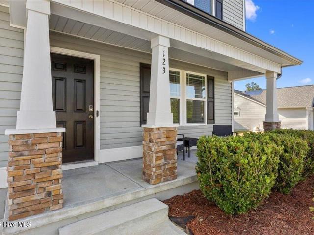 123 Highland Park Drive