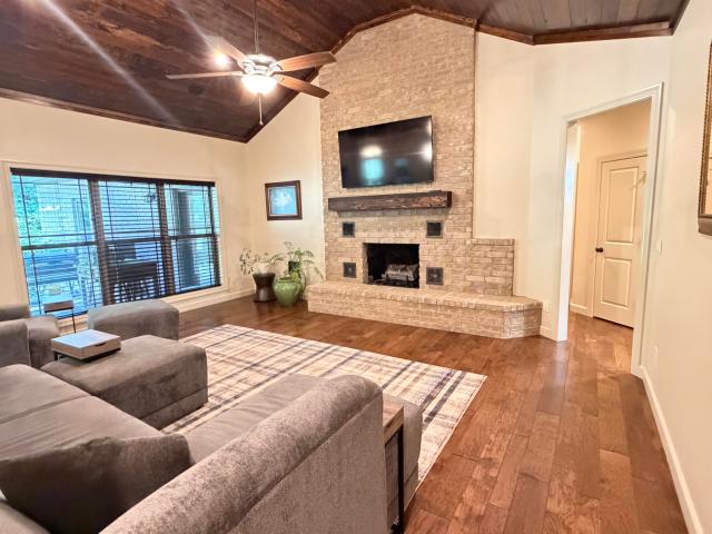 123 Leatherwood Circle