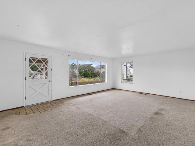 123 Merced Avenue
