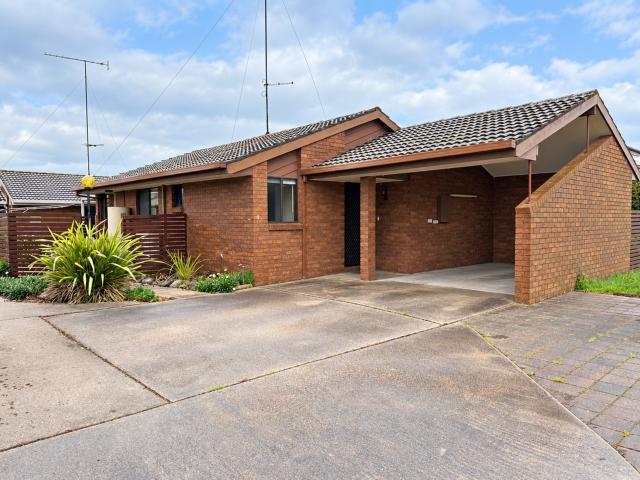 1/23 Michael Court Traralgon