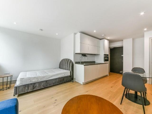 123, Middlesex House HA8 Studio to rent £1,230 pcm £284 pw