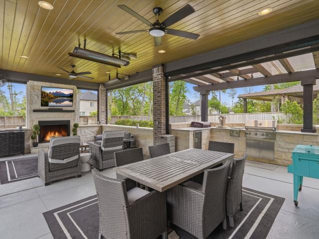 123 N Winter Sunrise Circle