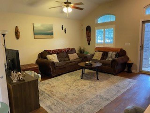 123 Sandhill Woods