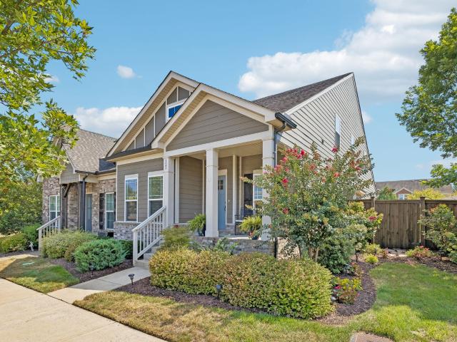 123 Spade Leaf Blvd