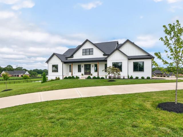 123 Rocky Waters Way