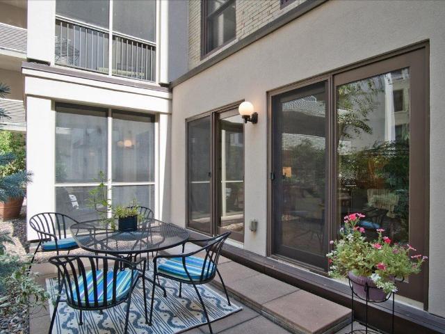 123 W Washington Avenue