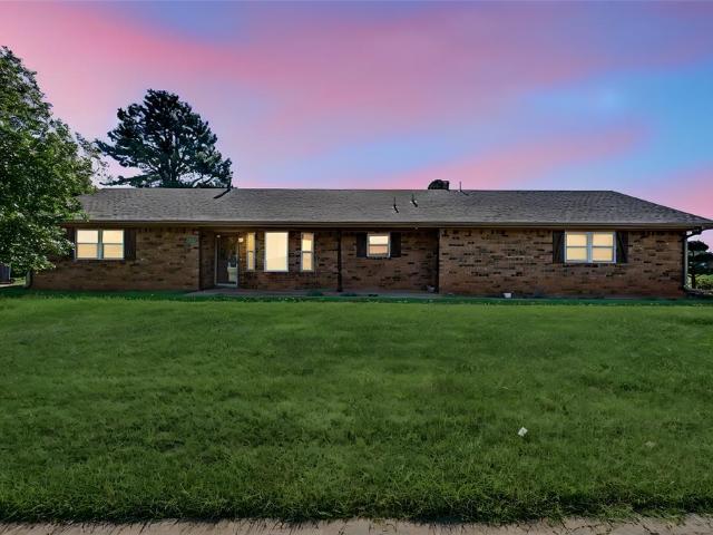 123 W Quail Drive
