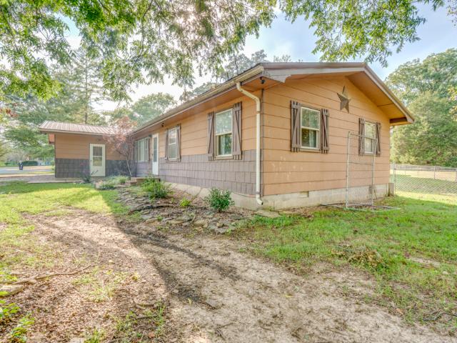 123 White Oak Park Lane