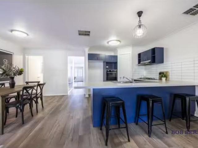 123 Wingewarra Street, Dubbo House for rent Listed by Erin Br.