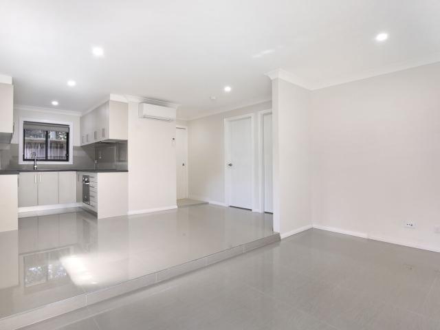 123a Cooper Rd, BIRRONG, NSW 2143