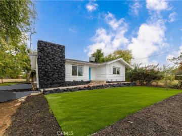 12449 6th St, Yucaipa, CA 92399 | MLS #TR26102