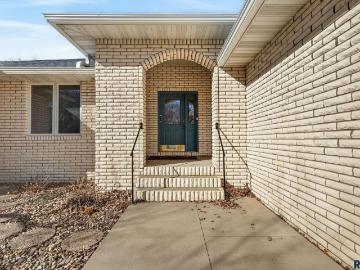 1244 S Stoney Pointe Ct, Sioux Falls, US, SD