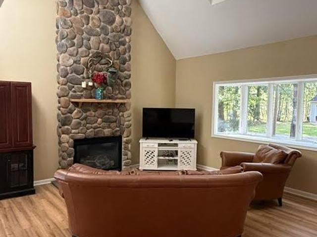 1245 Creek Drive